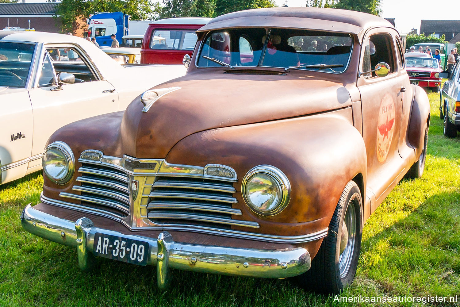 Plymouth De Luxe uit 1942